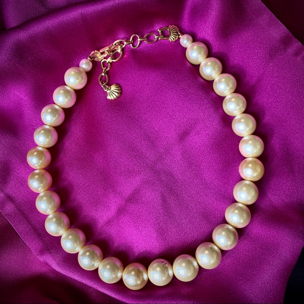 Gorgeous Pearl Necklace